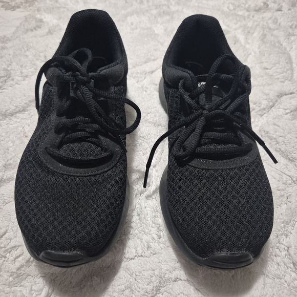 Nike Shoes - NIKE Triple Black Tajun Mesh Athletic Sneakers...size:7